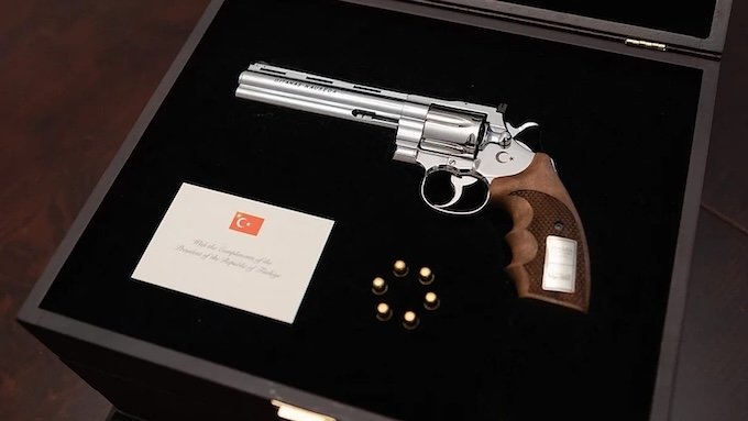 Pistola souvenir