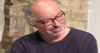 Premiato Roberto Veracini, il poeta di Volterra
